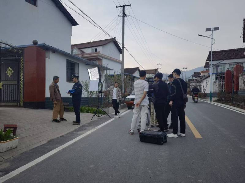 西工区TVC制作：多版本适配全渠道投放，让广告发挥最大价值！